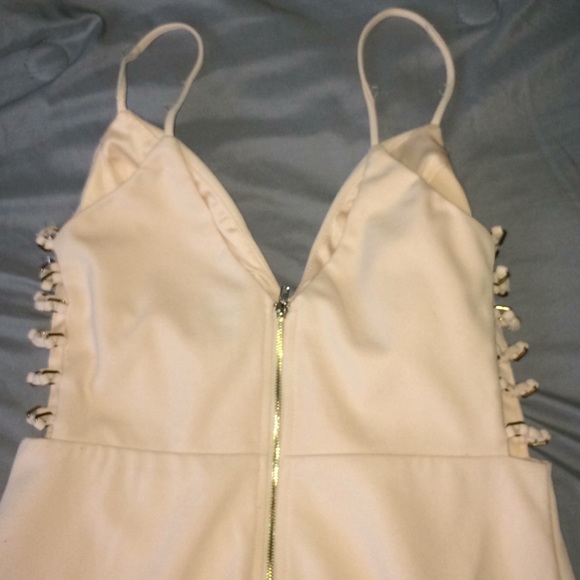 Dress - Picture 4 of 5